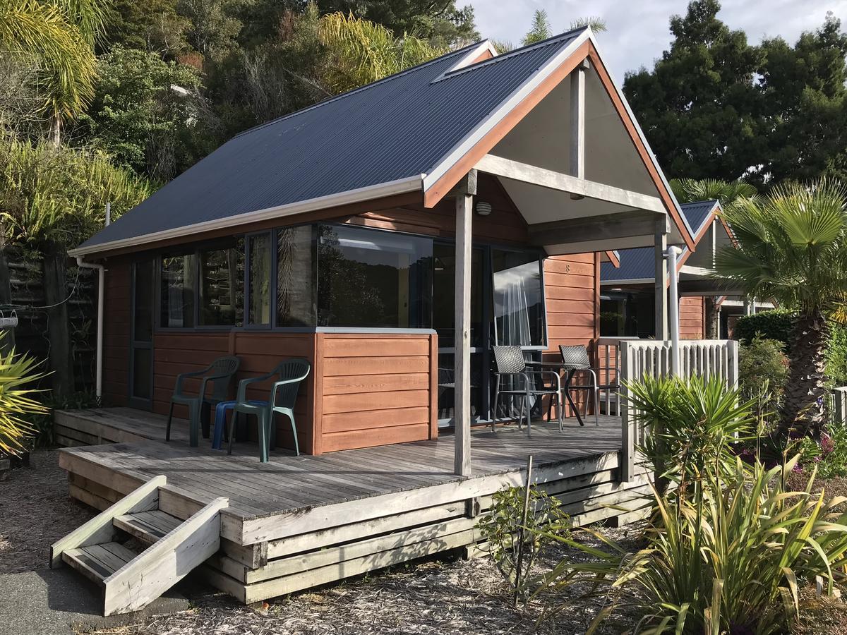 Bay Cabinz Motel Пайхия Екстериор снимка