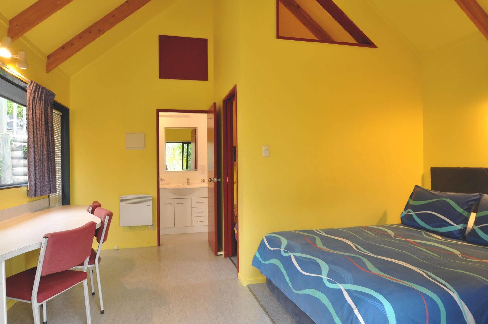 Bay Cabinz Motel Пайхия Екстериор снимка