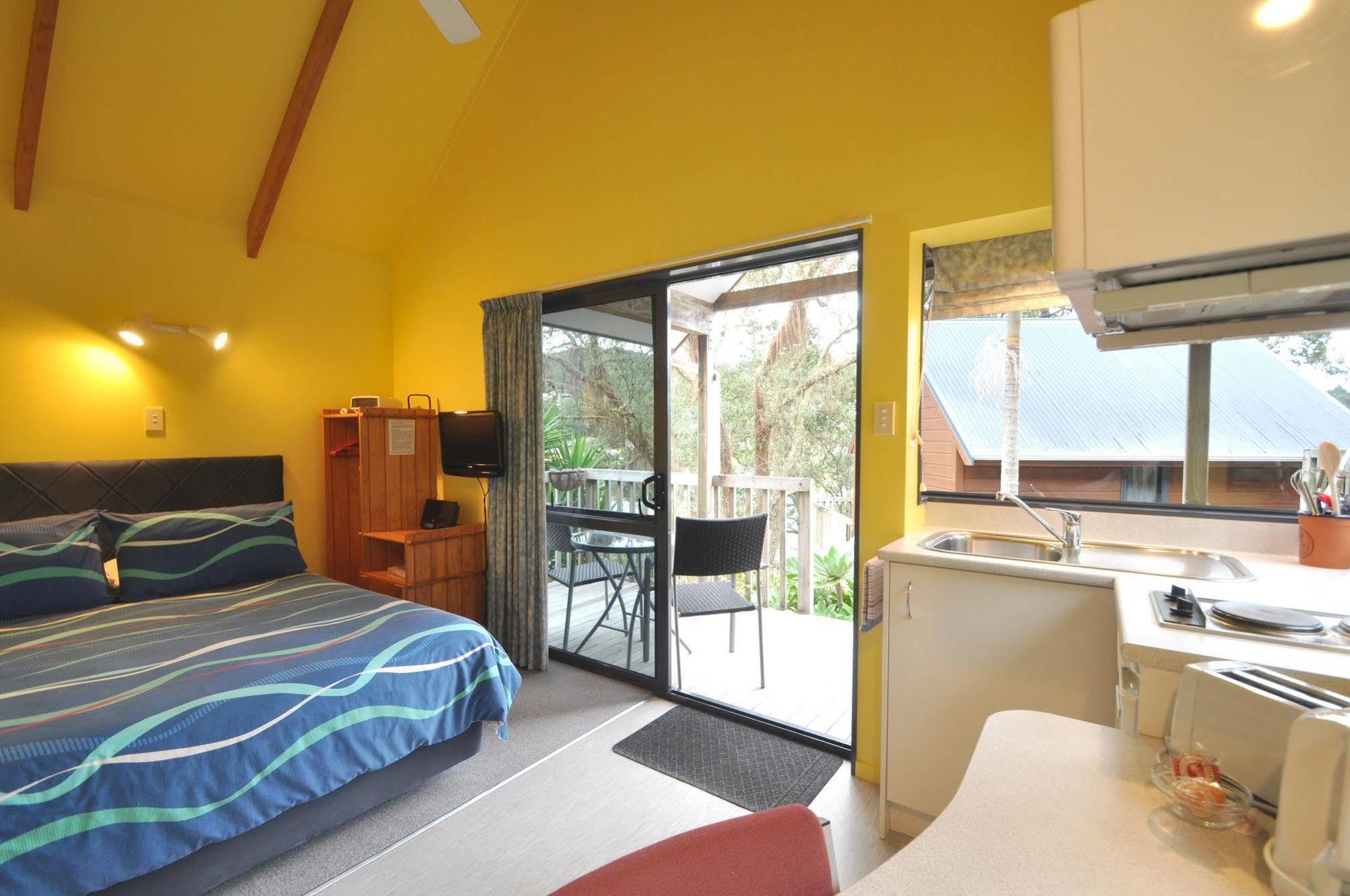Bay Cabinz Motel Пайхия Екстериор снимка