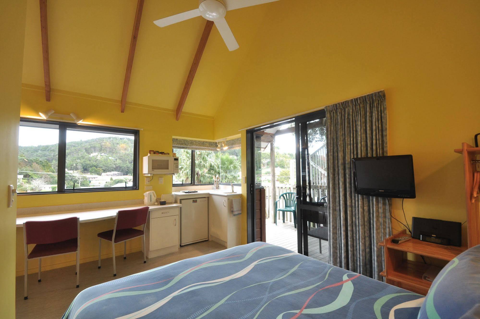Bay Cabinz Motel Пайхия Екстериор снимка
