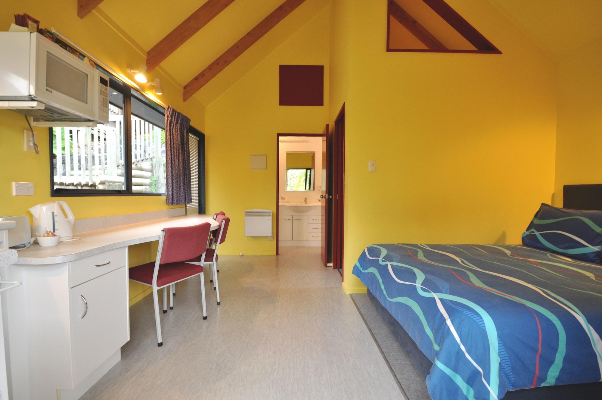 Bay Cabinz Motel Пайхия Екстериор снимка