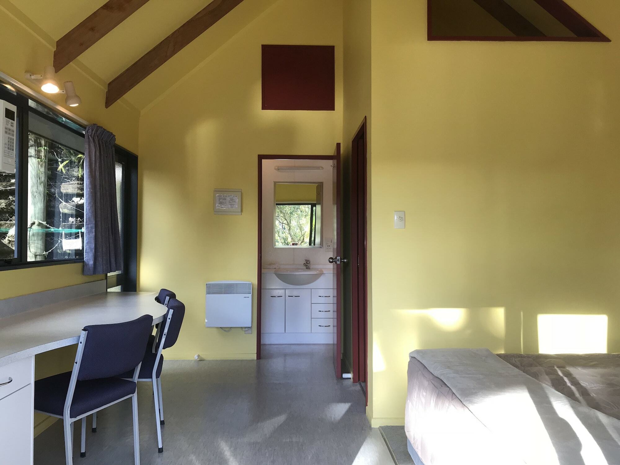 Bay Cabinz Motel Пайхия Екстериор снимка